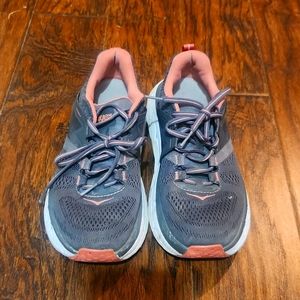 size 8.5 hoka one ones gray and peach
